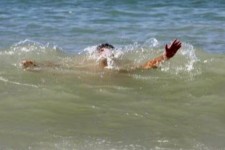 ماهی گیری در رودخانه بیستون به قیمت جان تمام شد