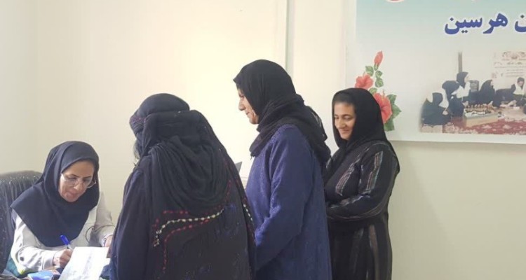 ویزیت رایگان در مناطق محروم هرسین