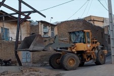 مقابله با ساخت و ساز غیر مجاز وبدون پروانه ساخت در هرسین+فیلم