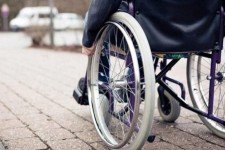 اعطاء 8ویلچر به معلولان تحت حمایت بهزیستی در هرسین