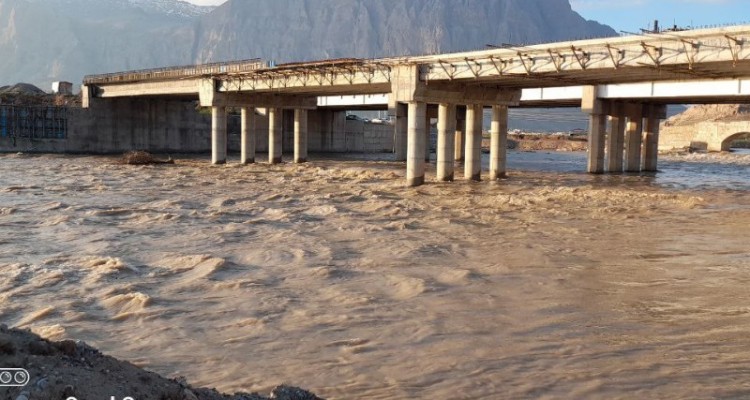 پروژه پل رودخانه گاماسیاب در‌ هرسین ۷ساله شد