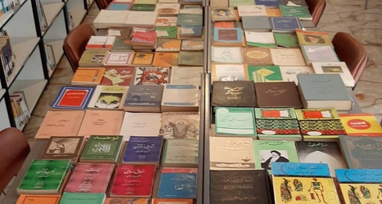 منابع کتابخانه شخصی شهید شهبازیان در هرسین اهدا شد