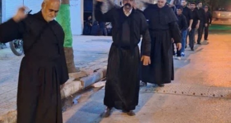 مراسم عزاداری شب هشتم محرم در هرسین+فیلم و تصویر