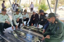 گلباران و عطر افشانی مزار شهدای شهرستان هرسین