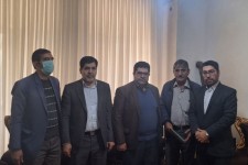 دیدار با خانواده معظم شهدای محسنی و حمزه ای در هرسین+عکس