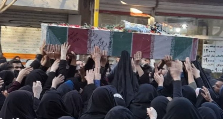 مراسم تشییع پیکر ۶شهید گمنام دوران دفاع مقدس در هرسین برگزار مي‌شود