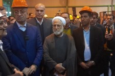 بازدید دکتر حبیبی از صنایع پتروشیمی، فولاد و کارخانه قند در هرسین