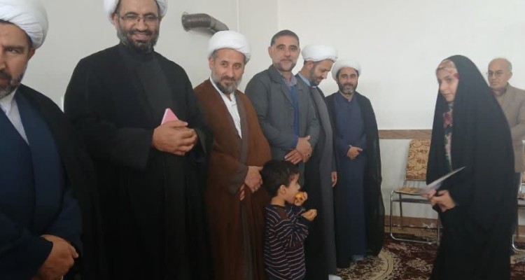 تجلیل از فعالین و برترین های قرآنی در هرسین