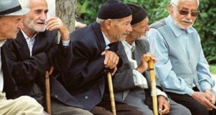 سالمندان هرسینی منتظر نگاه ویژه مسئولانند‌