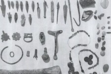 کشف ۱۰۰ قطعه تاریخی در هرسین