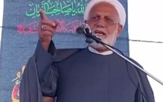 ساده لوحی است که فکر می کنند آمریکا با ما کنار می آید