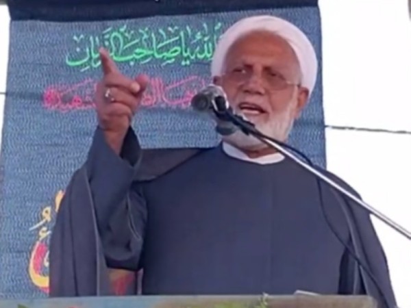 ساده لوحی است که فکر می کنند آمریکا با ما کنار می آید