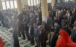 تصاویری از نماز جمعه این هفته هرسین