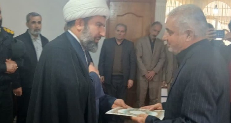 دیدار با خانواده های شهدا در هرسین