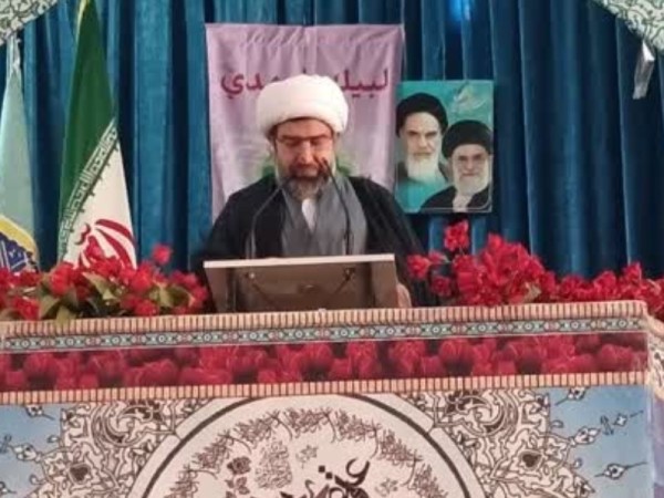 در برابر حضور آگاهانه و با بصیرت مردم سر تعظیم فرود می آوریم