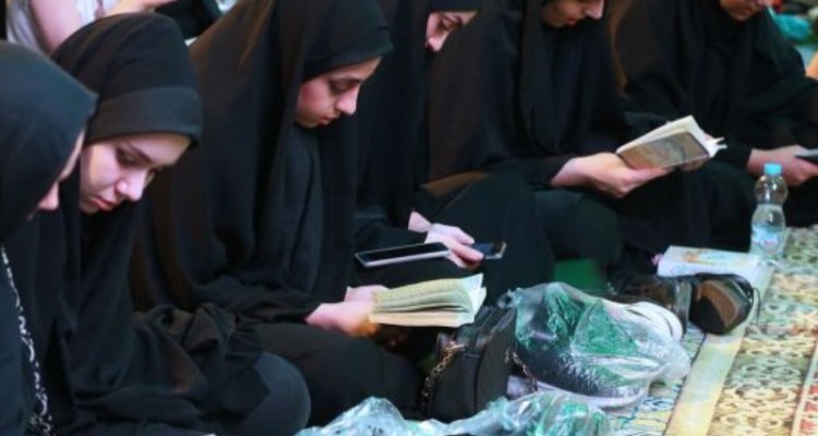 حضور زنان در مراسم احیا، مانور قدرت است