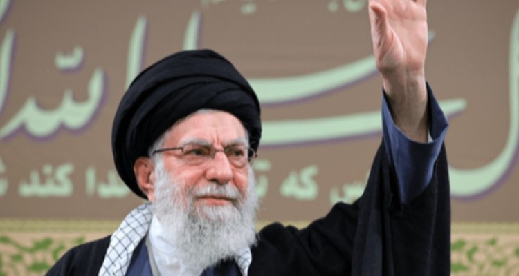 امام خامنه‌ای، رهبر و پیشوای مسلمانان جهان به شهادت رسیدند