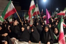 لبیک مردم هرسین  به رهبر انقلاب؛ خیابان در اختیار ولایت می‌ماند