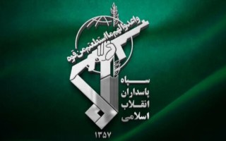 به‌همراه ارتش دست بر ماشه آماده پاسخ به دشمن هستیم