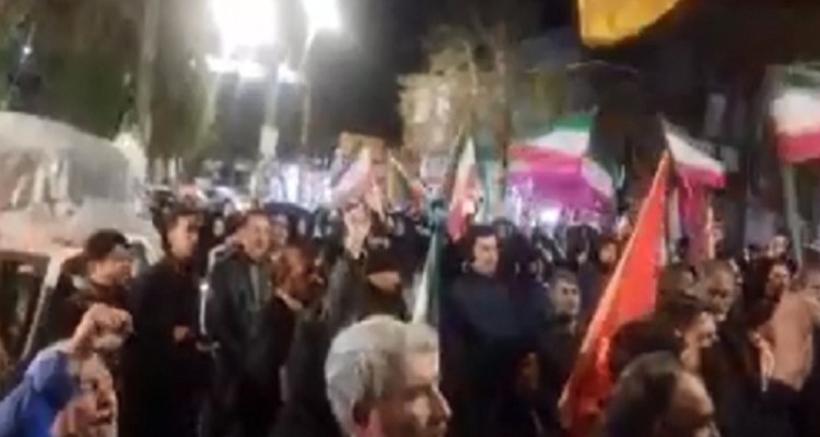 بیعت هرسینی ها با رهبر انقلاب در پنجاهمین شب حضور در خیابان