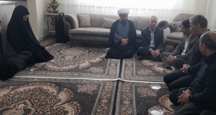 دیدار با خانواده شهید پیام رجبی در هرسین