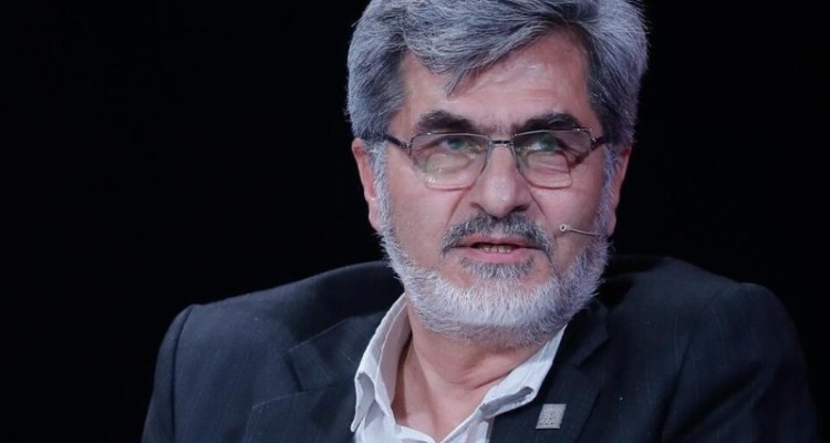 آنچه امروز در کشور وجود دارد، نتیجه خیانت نفوذی های دشمن در عرصه اقتصادی است/ باید فرمول قیمت‌گذاری همه کالاها برای مردم اعلام شود