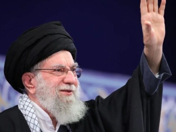 پیکر علی ثانی شیعیان به مسجد جمکران رسید