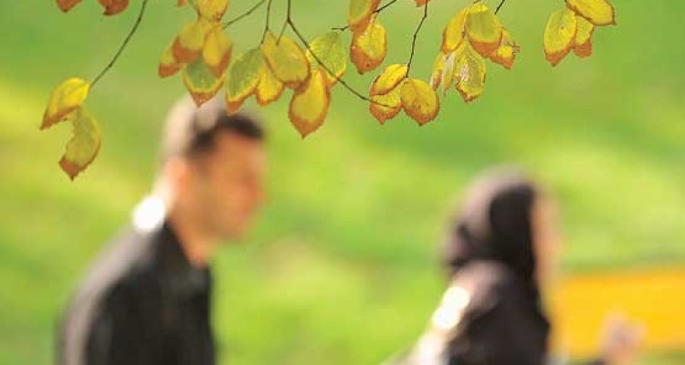 همسرم بدبین است چه کنم؟