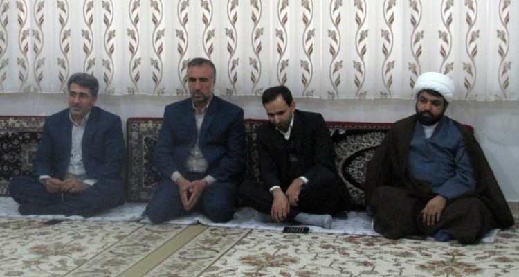 دیدار ریاست و اعضای هیئت علمی دانشگاه پیام نور هرسین با امام جمعه شهرستان/حجت الاسلام باقری: این وظیفه حوزه و دانشگاه است که مردم را مطالبه گر بار بیاورند