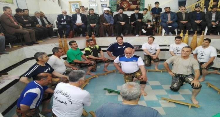 تصویر/ برگزاری جشن میلاد حضرت علی(ع) در زورخانه باستانی امام علی(ع)هرسین 