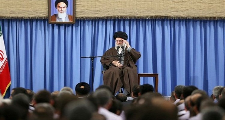 ترس مسئولان از تهدید و تشر دشمن، در را برای تجاوز و تعرض او باز می‌کند/ انتخابات باید گسترده، سالم، پر شور و با امنیت برگزار شود