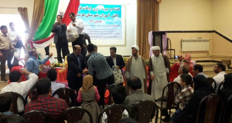 همایش افتتاحیه بهینه سازی اوقات فراغت دانش آموزان شهرستان هرسین 