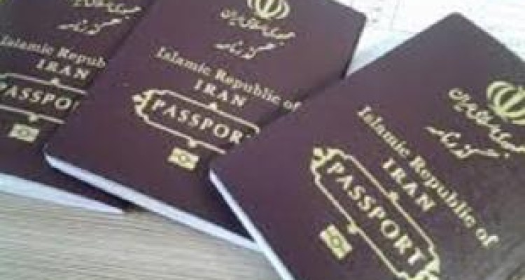 گرانی دلار ۱۸ میلیارد تومان پول از جیب زائران مکید/سود ۶ میلیارد تومان از حق بیمه