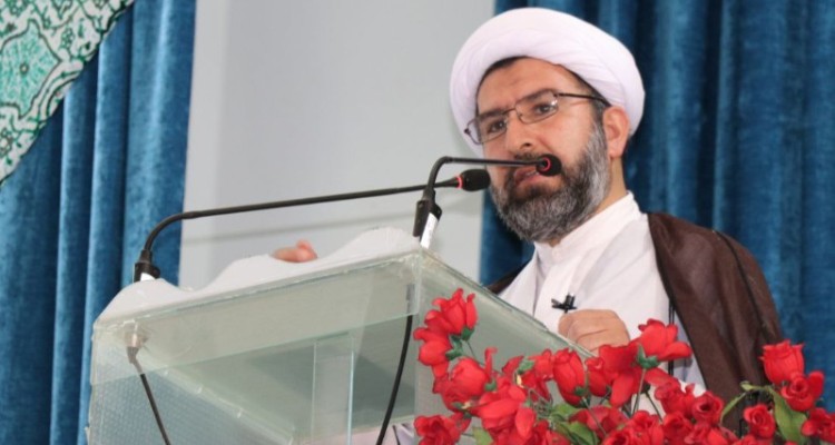 چرا پروژه زمین چمن مصنوعی شهرستان هرسین  رها شده است/ کلیپ