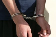دستبند پليس بيستون بر دستان سارق اماکن دولتي