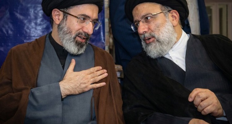 حماسه‌آفرینی‌های ملت ایران بار تکلیف مسئولان را سنگین‌تر می‌کند/ در مقاومت منحصر به فرد مقابل دو ارتش تروریست جهانی هستیم