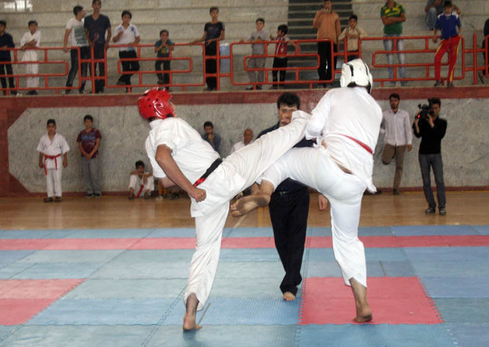 پایان بیست و هفتمین دوره مسابقات کیوکوشین کاراته ماتسوشیمای استان/هرسین نایب قهرمان شد