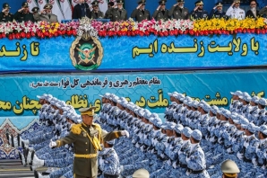 رژه بزرگ نیروهای مسلح در جوار حرم امام خمینی(ره) آغاز شد