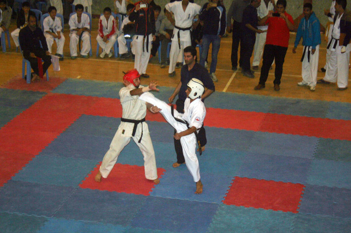 قهرمانی تیم شهید حمید حسینی در مسابقات کیوکوشین کاراته ماتسوشیمای قهرمانی کشور در هرسین