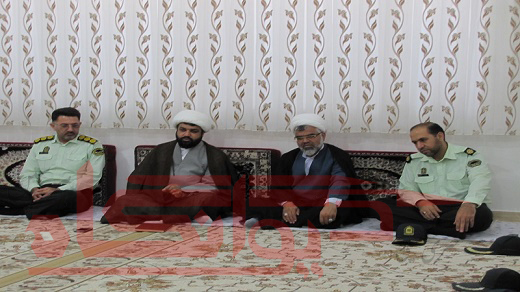دیدار فرماندهی و پرسنل نیروی انتظامی شهرستان با امام جمعه هرسین/حجت الاسلام باقری: بزرگترین خصوصیت اجتماعی و نیاز جامعه امنیت است