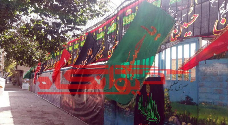  برافراشته شدن بیرق عزای حسین(ع) در آستانه ماه محرم در هرسین