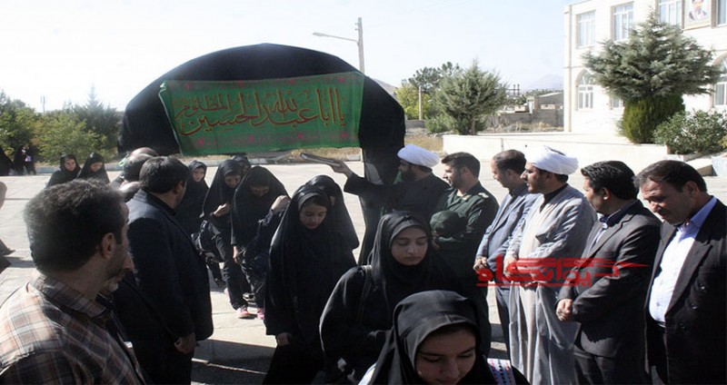 اعزام 300نفر از دانش آموزان دختر شهرستان هرسین به مناطق عملیاتی غرب کشور+تصویر