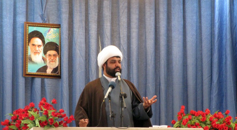 مردم اصل نظام را قبول دارند اما از برخی بی عدالتی ها و تبعیض ها گله مندند/ مردم با فتنه گران مشکل دارند و آشتی هم نخواهند کرد