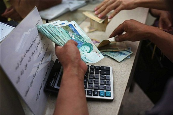 پرداخت یارانه نقدی دیگر شب مصیبت عظمای دولت نیست؟/ وزیر اقتصاد فراموش کرد! 