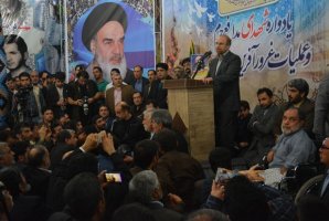 مدیریت پشت میزی و بخشنامه‌ای به سبک قجری به درد مردم نمی‌خورد/مثل بنی صدر که مردم را از مدیریت جنگ جدا کرد مردم را از مدیریت اقتصاد جدا کردند