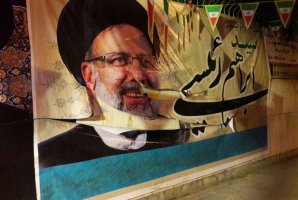 تخریب تمام بنرهای ستاد مرکزی سید ابراهیم رییسی در کرمانشاه/ خسارت زدن به هزینه های شخصی جوانان ستاد با ندای فحاشی تخریب تمام بنرهای ستاد مرکزی سید ابراهیم رییسی در کرمانشاه/ خسارت زدن به هزینه های شخصی جوانان ستاد با ندای فحاشی