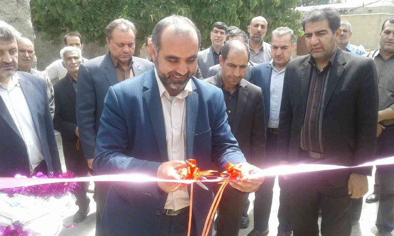 افتتاح اولین نیروگاه خورشیدی5کیلو واتی مددجویان کمیته امداد در شهرستان هرسین