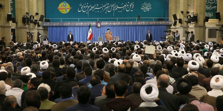 9 دی دفاع از ارزشها و دین بود/ کسانی که همه امکانات کشور دستشان هست یا بوده حق ندارند نقش اپوزیسیون بازی کنند 9 دی دفاع از ارزشها و دین بود/ کسانی که همه امکانات کشور دستشان هست یا بوده حق ندارند نقش اپوزیسیون بازی کنند