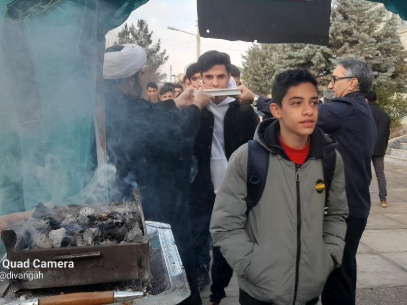 اعزام دانش آموزان هرسینی به مناطق عملیاتی غرب کشور