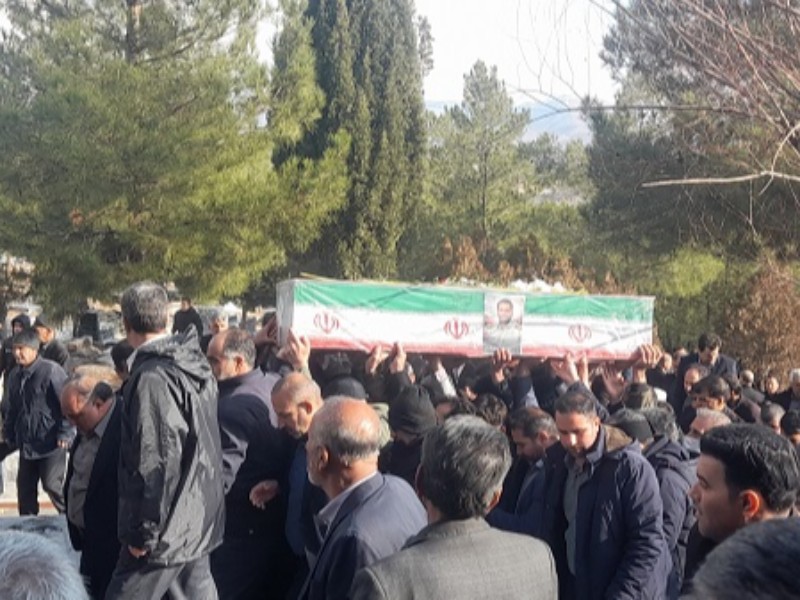 مراسم تشییع پیکر شهید مدافع وطن در هرسین+نصویر مراسم تشییع پیکر شهید مدافع وطن در هرسین+نصویر